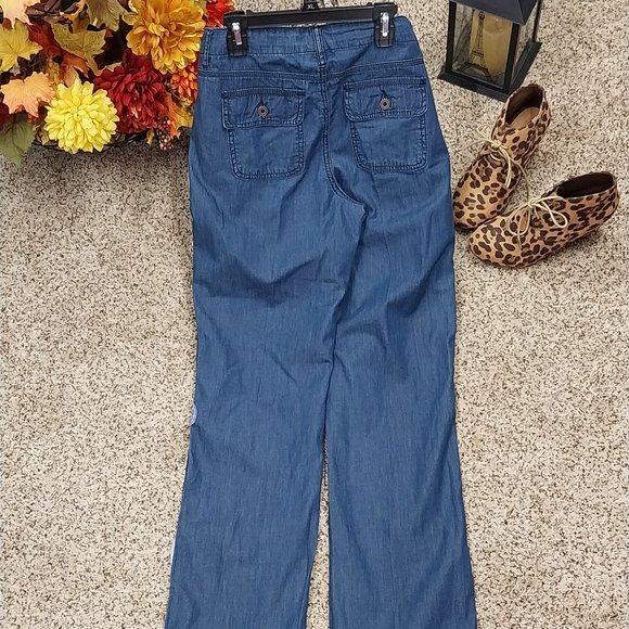 2920 Size 8 Tribal Loose Fitting Appliqued Upcycled Jeans - Picture 5 of 7